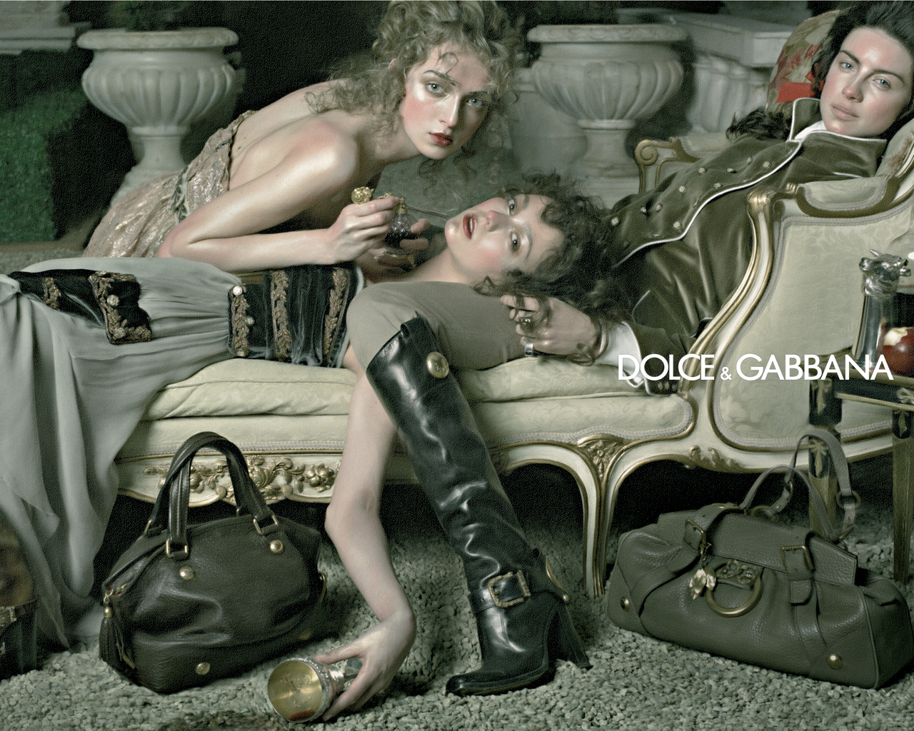 Dolce & Gabbana Ss07  Fashion Wallpaper